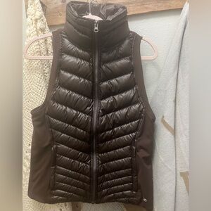 ALO Yoga Puffer Vest